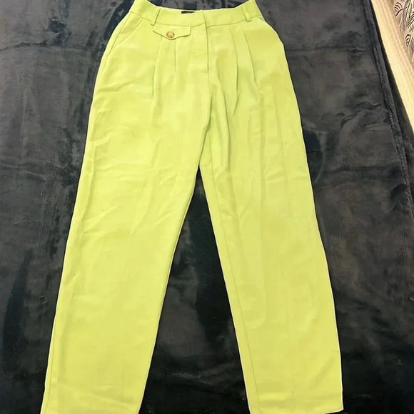 River Island Pleated Tapered Trousers LIME green, Size 4 US / 8 UK, women’s - Picture 5 of 9